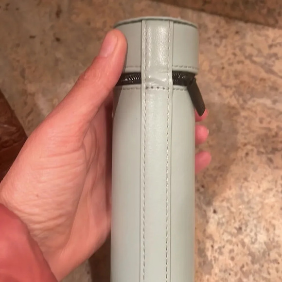 NWT Chanel Les Pinceaux De Chanel light green leather case with three brushes - Picture 7 of 16